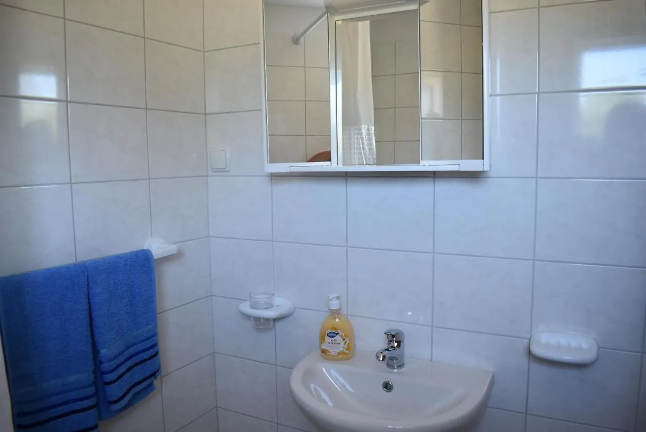 Apartment Kristofor Rab Kampor